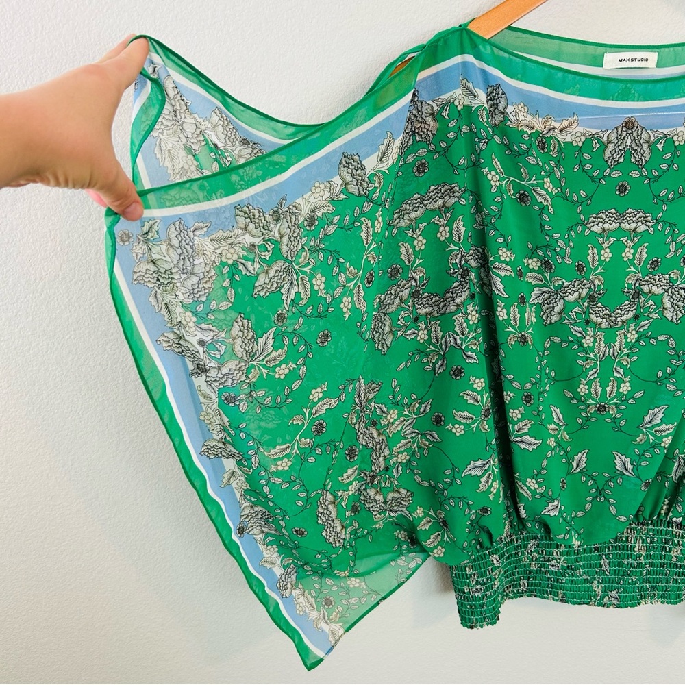 Flowy Cottage Green Patterned Scrunch Waist Elegant Feminine Women's Top - Picture 3 of 12